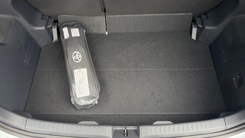 Toyota Yaris 1.5 Hybrid Design 5dr CVT Hybrid Hatchback